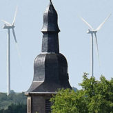 Vous ne voulez plus d’éoliennes ? La Macronie vous les impose !